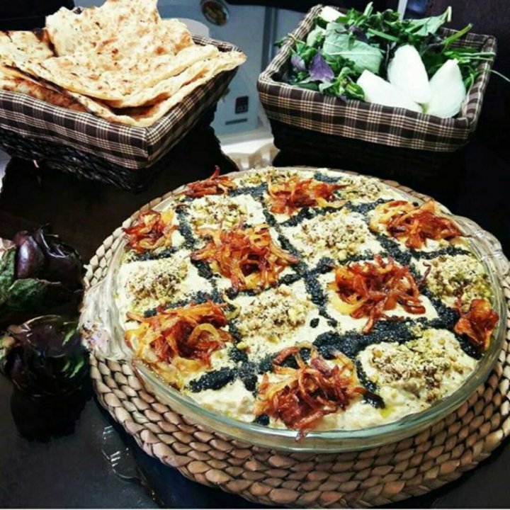 طرز تهیه کیک کشک بادمجان مجلسی و خوشمزه