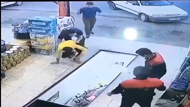 از تردد پراید کروک در خیابان‌های قم تا ورود عجیب موتورسوار به داخل تعویض روغنی