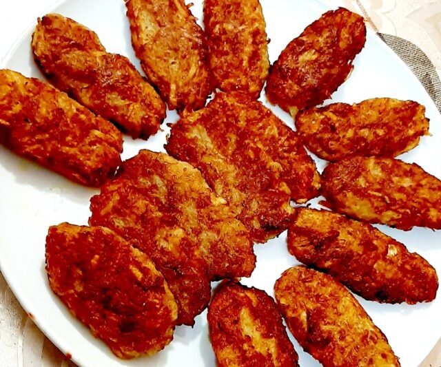 ۲ طرز تهیه کتلت هویج با گوشت و بدون گوشت خوشمزه و آسان