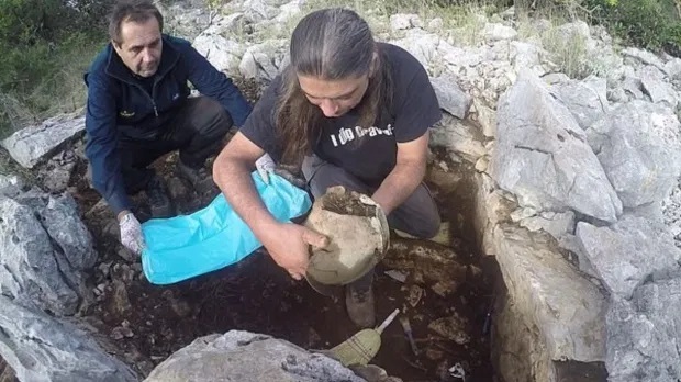 کشف کلاه‌خود یونانی ۲۰۰۰ ساله در کرواسی+عکس