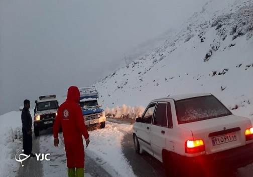 امدادرسانی هلال احمر خوزستان به ۱۵۶ نفر گرفتار در برف و باران