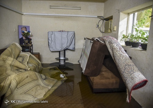 نفوذ آب به منازل مردم پس از بارندگی در خوزستان
