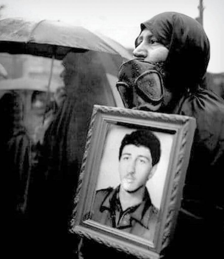 قاب‌های بی‌قراری و عاشقی/ روایت ۲ عکاس از ماجرای تصاویر تکان‌دهنده‌شان از مادران شهدا