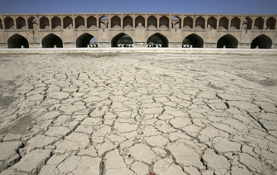 قطعی آب زمستانی در اصفهان/ خشکسالی دست از سر نصف‌جهان برنمی‌دارد