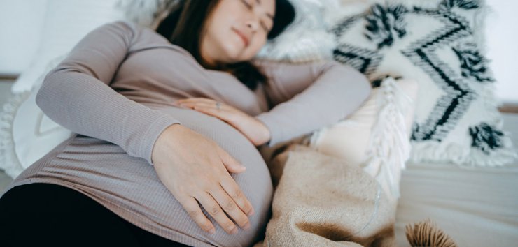 به چه علت جنین در دوران بارداری در شب حرکت می کند؟