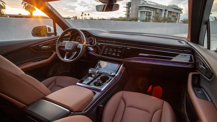 آئودی SQ7 TDI اولین خودروی جهان با سوپر چارجر برقی آئودی SQ7 TDI اولین خودروی جهان با سوپر چارجر برقی