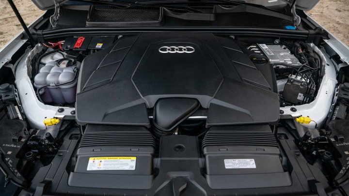 آئودی SQ7 TDI اولین خودروی جهان با سوپر چارجر برقی آئودی SQ7 TDI اولین خودروی جهان با سوپر چارجر برقی