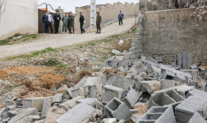 (تصاویر) تخریب ساخت و ساز‌های غیرمجاز در رودهن