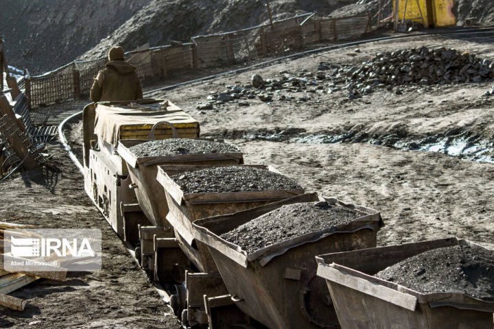 (تصاویر) کارگران معدن زغال سنگ طزره