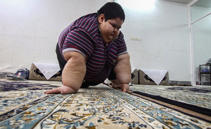 (تصاویر) چاق‌ترین پسر ایران درگذشت