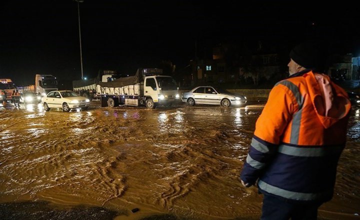 (تصاویر) سیلاب و آبگرفتگی در قم