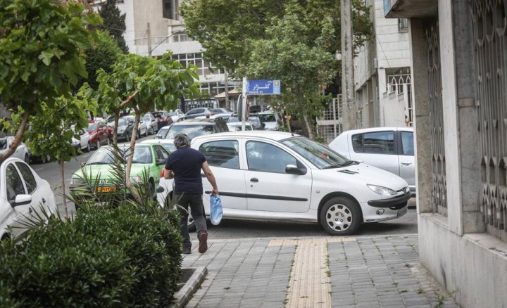 (تصاویر) معضلی بنام جای پارک