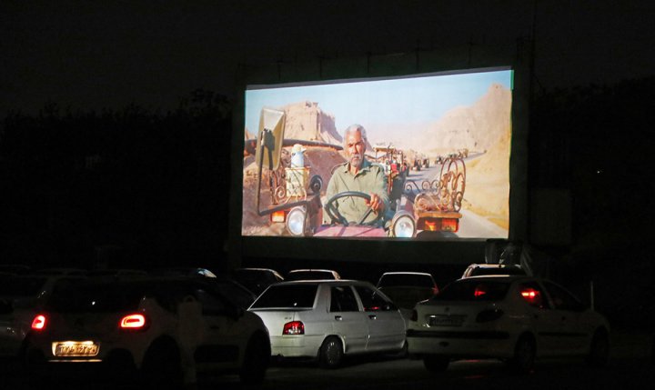 (تصاویر) اولین «سینما ماشین» کشور در برج میلاد
