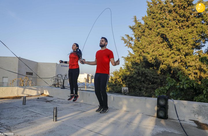 (تصاویر) باشگاه ورزشی آنلاین زن و مرد فلسطینی