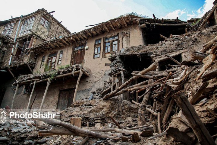 (تصاویر) تخریب یک روستای تاریخی در مشهد توسط اهالی آن