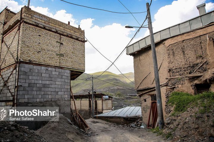 (تصاویر) تخریب یک روستای تاریخی در مشهد توسط اهالی آن