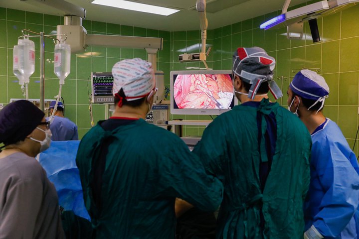 (تصاویر) انجام عمل جراحی چاقی (باریتریک) در تهران