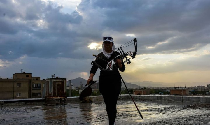 (تصاویر) زندگی ورزشی بانوی کماندار در روزهای کرونایی