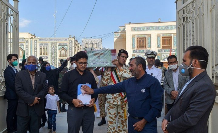 (تصاویر) استقبال از شهدای ناوچه کنارک در شیراز