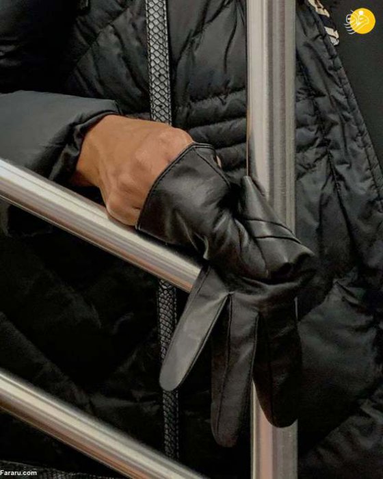 (تصاویر) دست‌های مضطرب در مترو