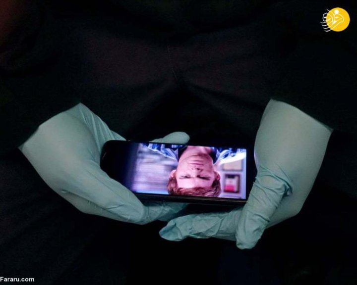 (تصاویر) دستهای مضطرب در مترو