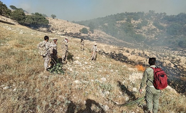 (تصاویر) آتش سوزی در منطقه حفاظت شده خائیز