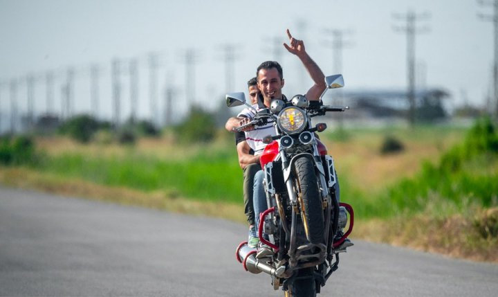 (تصاویر) تفریحات مرگبار با موتورسیکلت