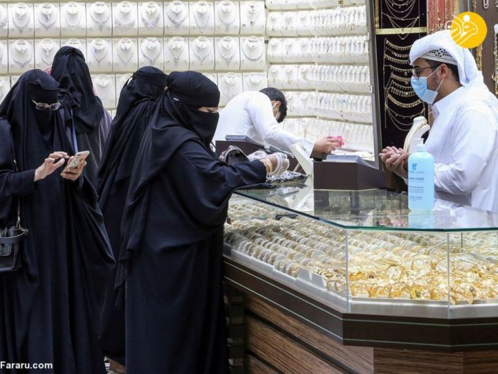 (تصاویر) هجوم زنان عربستانی برای خرید طلا