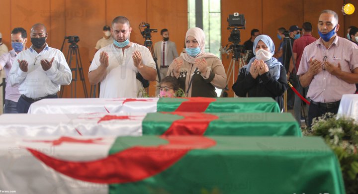 (تصاویر) بازگرداندن بقایای اجساد فرماندهان مقاومت الجزایر