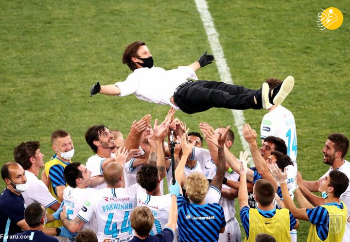 (تصاویر) جشن قهرمانی زنیت به همراه آزمون در رختکن (تصاویر) جشن قهرمانی زنیت به همراه آزمون در رختکن