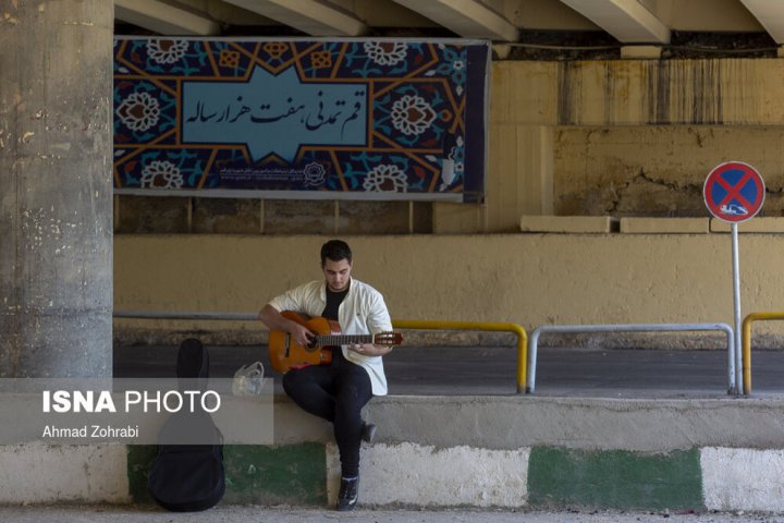 (تصاویر) گرمای ۵۰ درجه هوا در قم