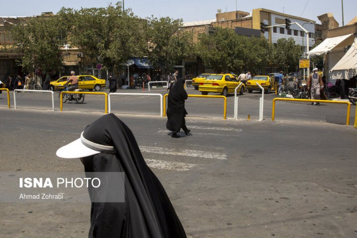 (تصاویر) گرمای ۵۰ درجه هوا در قم