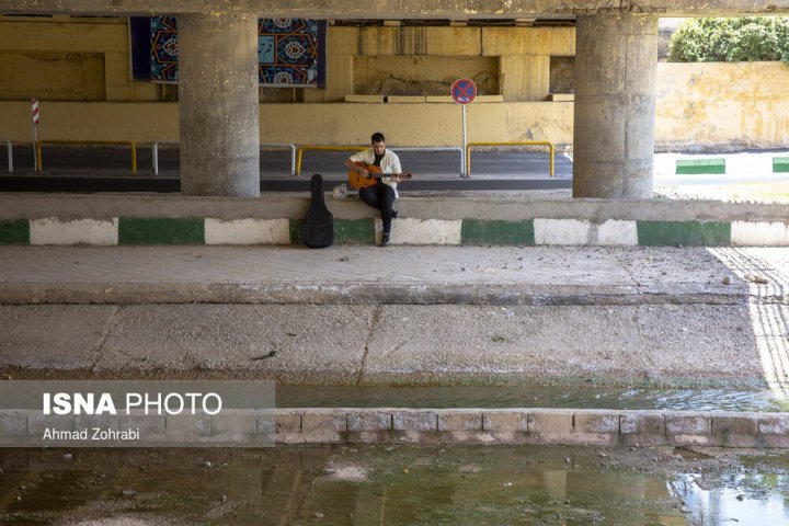 (تصاویر) گرمای ۵۰ درجه هوا در قم