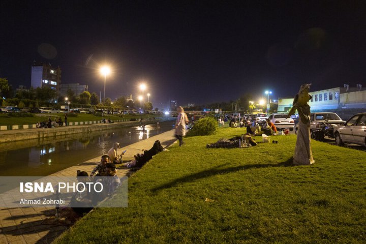 (تصاویر) گرمای ۵۰ درجه هوا در قم