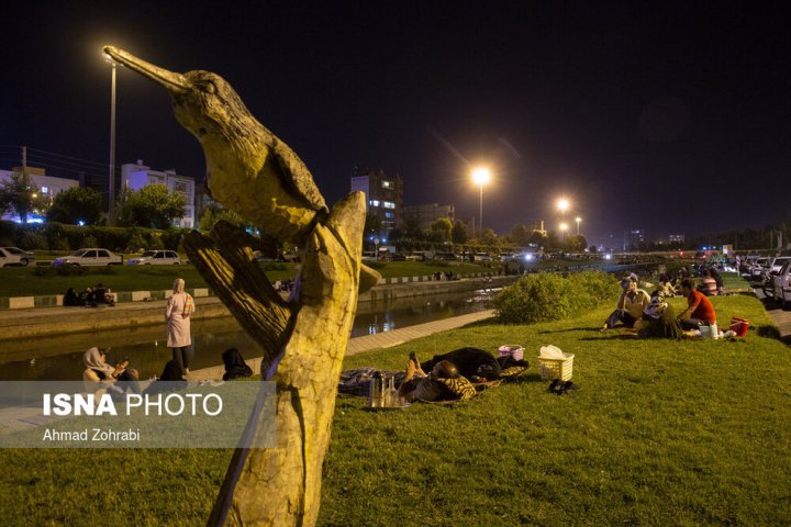 (تصاویر) گرمای ۵۰ درجه هوا در قم