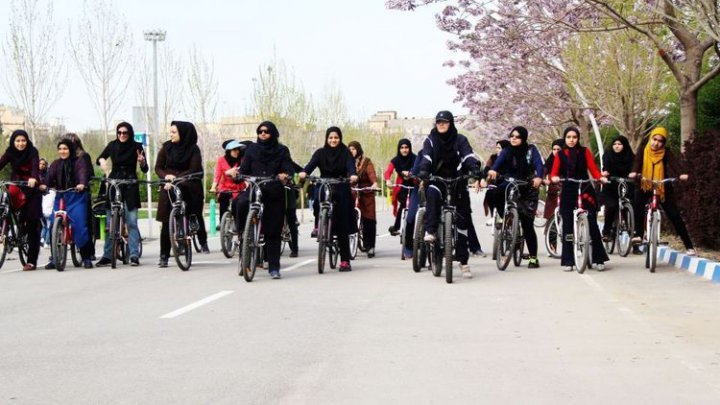 ماجرای جنجالی و حل‌نشده دوچرخه سواری دختران