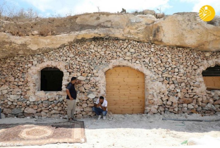 (تصاویر) زندگی خانواده فلسطینی در غار