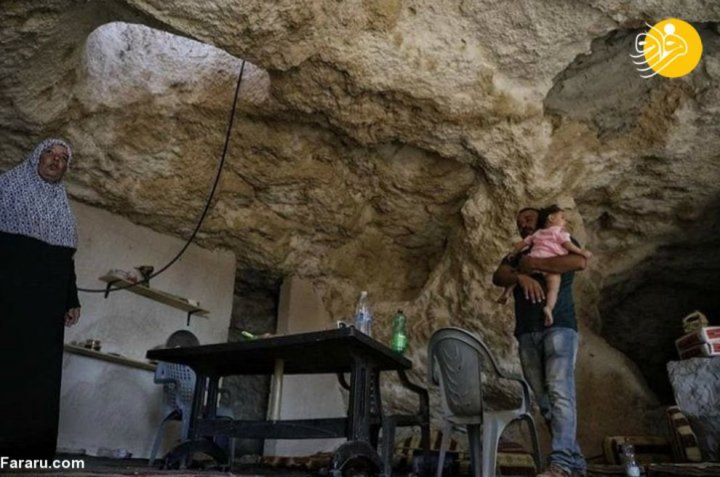 (تصاویر) زندگی خانواده فلسطینی در غار