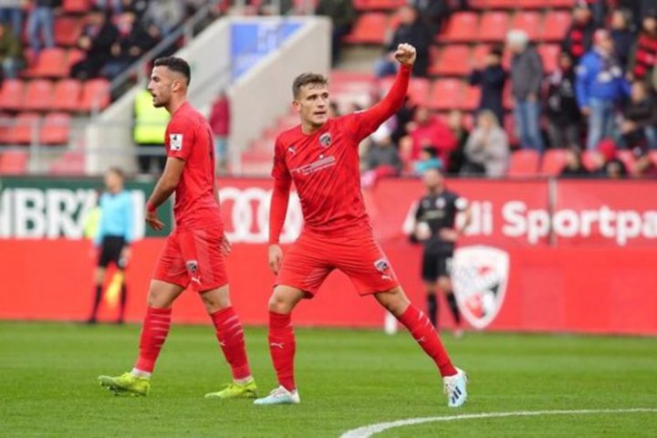 مهاجم دورگه ایرانی ـ آلمانی در راه پرسپولیس