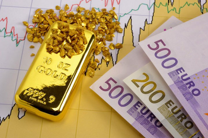 نرخ ارز، دلار، سکه، طلا و یورو در بازار امروز جمعه ۲۴ مرداد ۹۹؛ ادامه روند نزولی دلار در بازار‌های جهانی