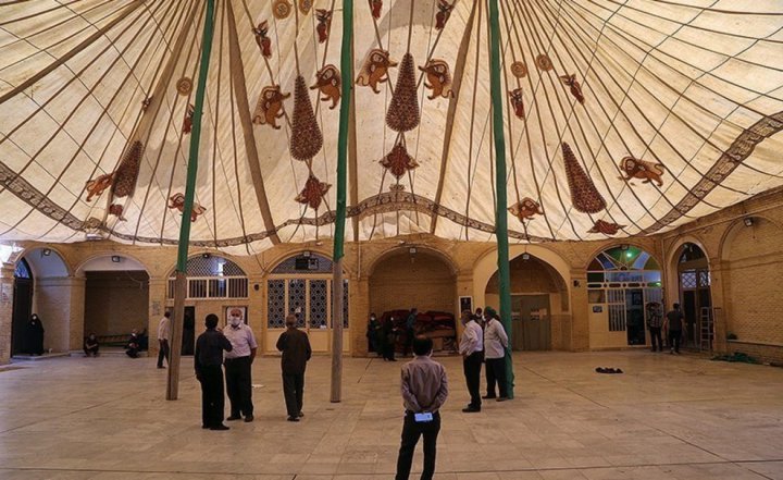 (تصاویر) برپایی خیمه عزا در امامزاده موسی مبرقع قم