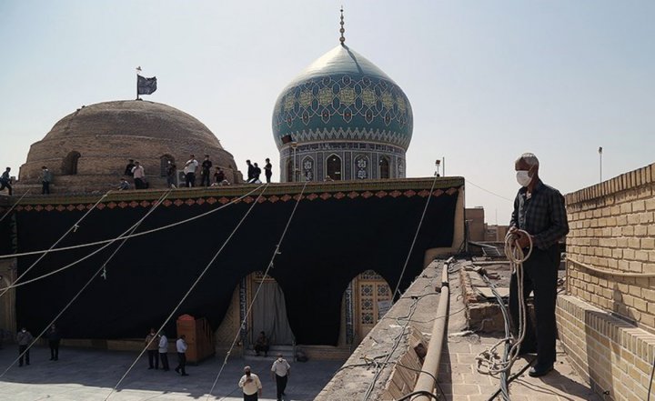 (تصاویر) برپایی خیمه عزا در امامزاده موسی مبرقع قم