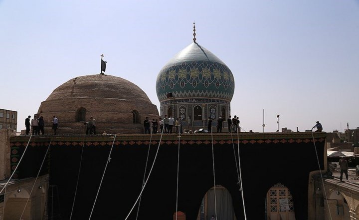 (تصاویر) برپایی خیمه عزا در امامزاده موسی مبرقع قم