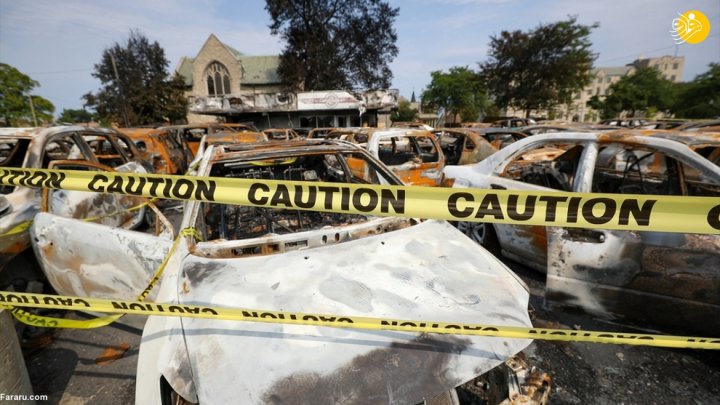 (تصاویر) به آتش کشیدن خودروها در ناآرامی‌های ویسکانسین