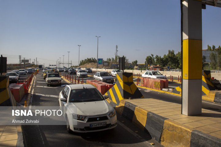 (تصاویر) ورودی اتوبان تهران قم در شروع تعطیلات