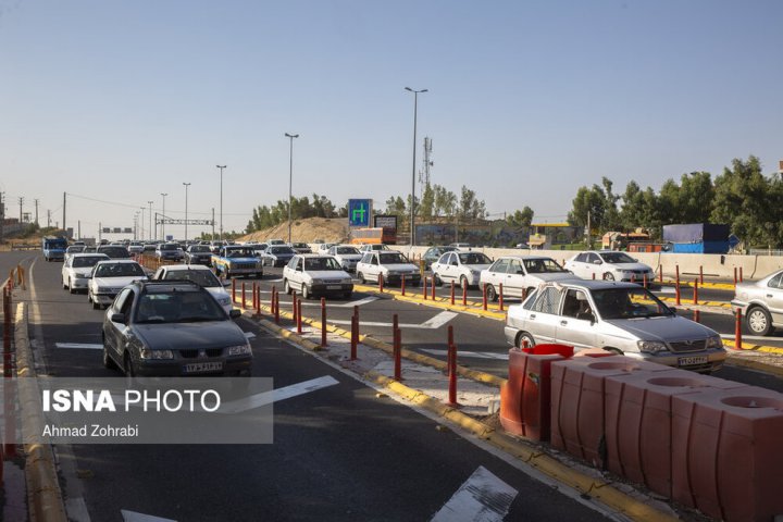 (تصاویر) ورودی اتوبان تهران قم در شروع تعطیلات