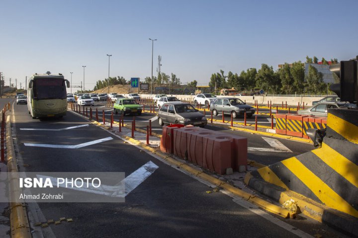 (تصاویر) ورودی اتوبان تهران قم در شروع تعطیلات