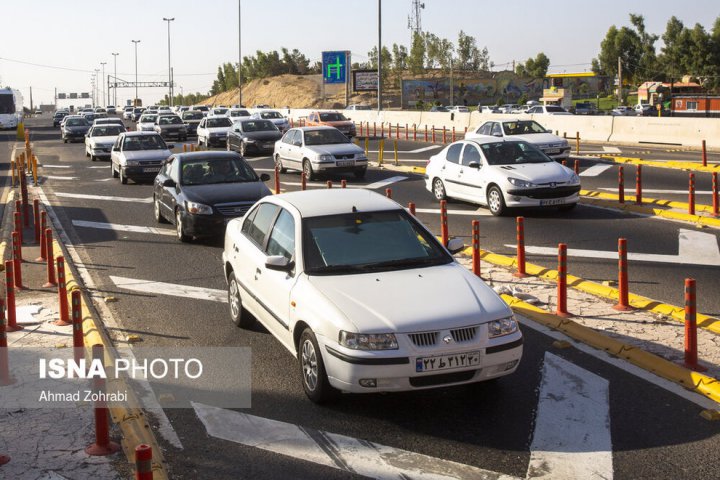 (تصاویر) ورودی اتوبان تهران قم در شروع تعطیلات