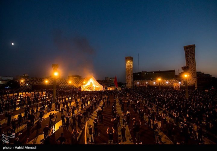 (تصاویر) مراسم خیمه سوزان در میدان امام حسین