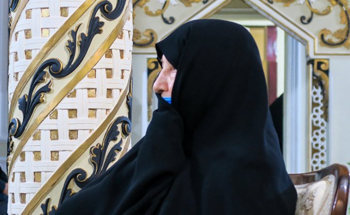 (تصاویر) حضور یادگاران امام در منزل مرحوم محمد عرب